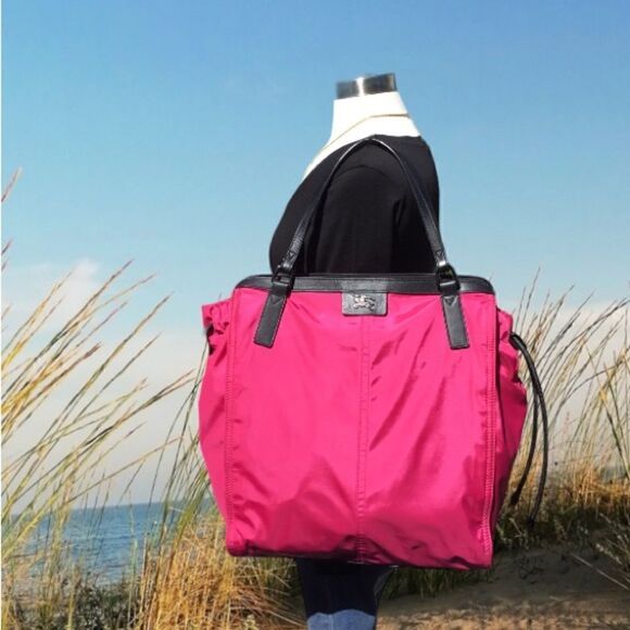 BURBERRY EVERYDAY NYLON LEATHER TRIM TOTE, LAPTOP, TRAVEL, VACATION, SCHOOL - Picture 2 of 10